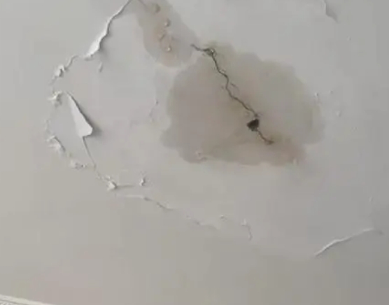 津南阳台漏水维修公司分享下屋面防水工程质量问题原因分析